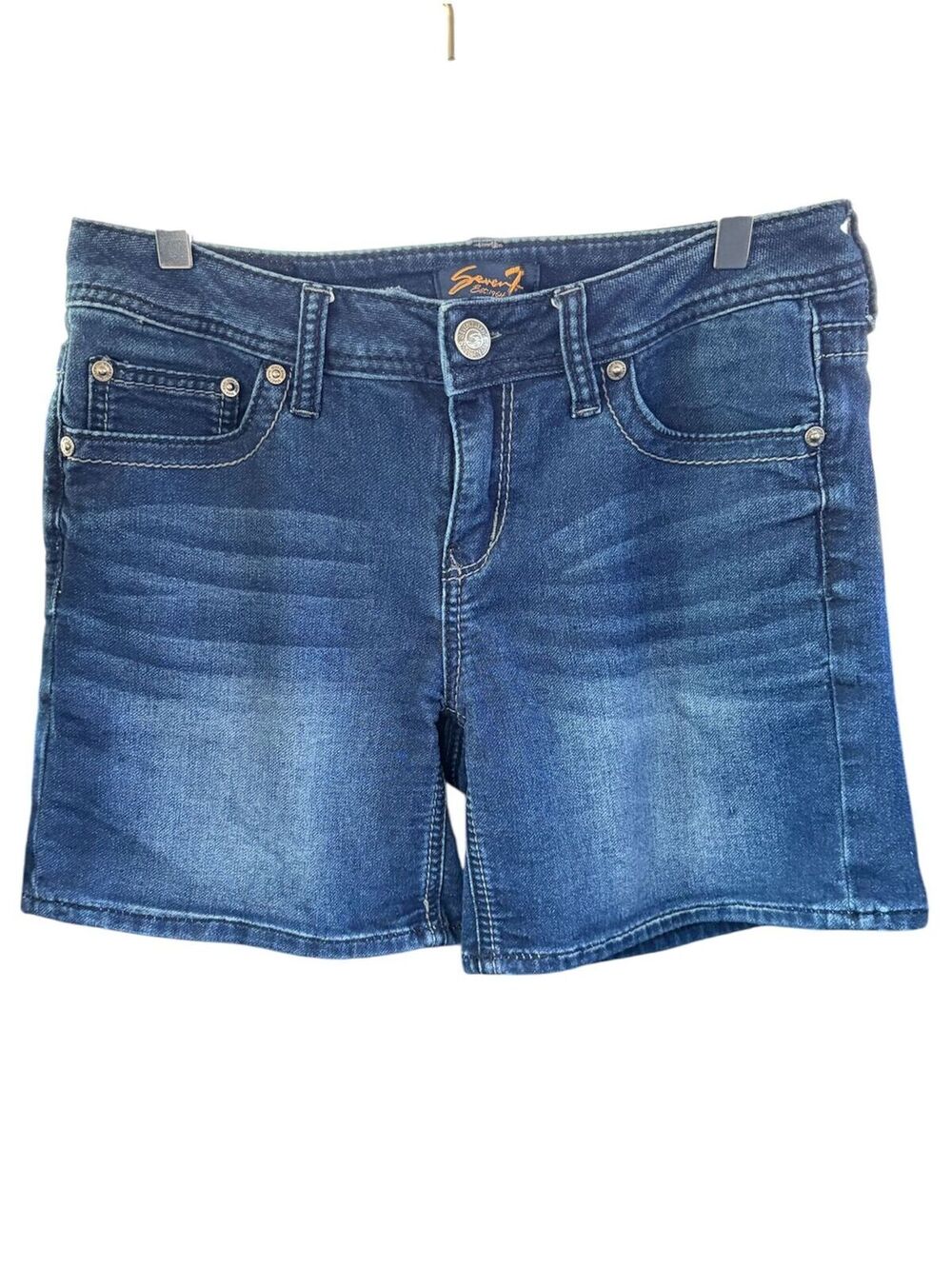 Seven7 Stretchy shorts Size 6